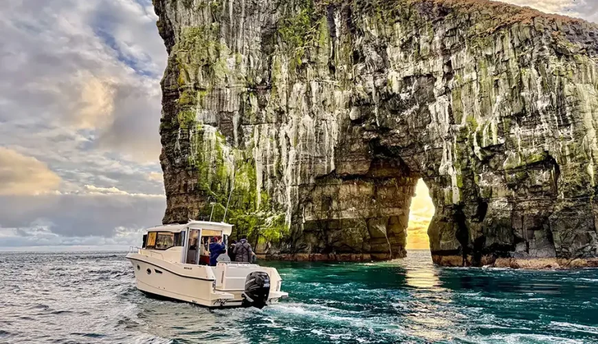 Drangarnir boat tours